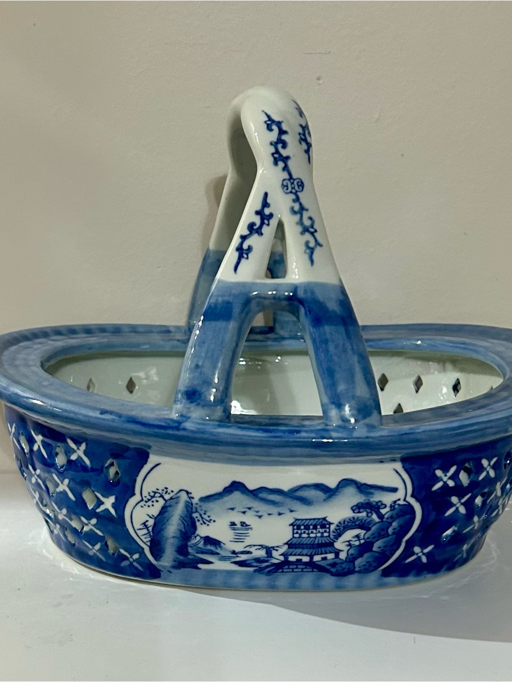 BombayBlue and White Porcelain Basket with Scenic Motif